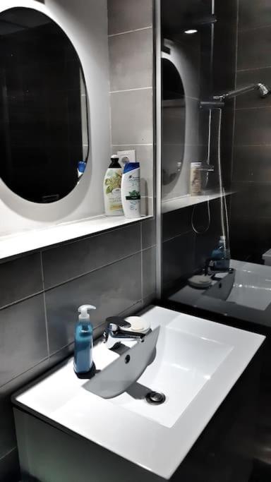 Buna Ziua Apartment Tonitza Nic. Κλουζ-Ναπόκα Εξωτερικό φωτογραφία
